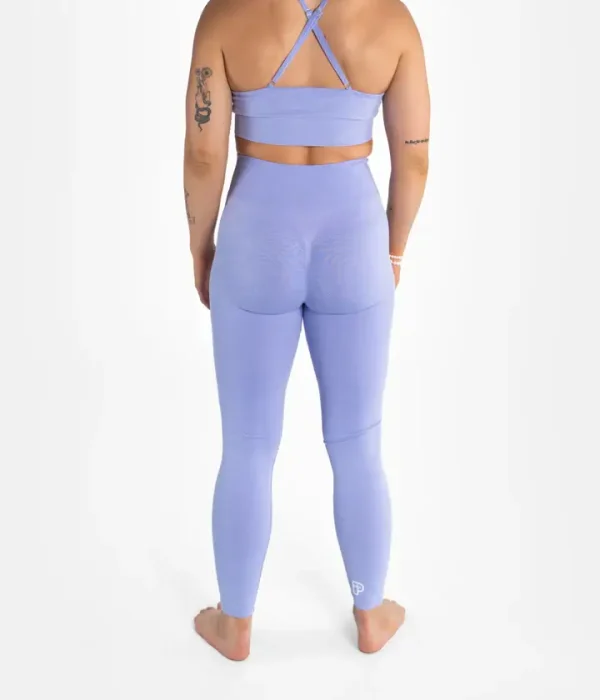 Woman wearing Progress Eira Ladies Seamless Leggings in a gym