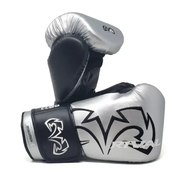 Rival Bag Gloves RB11 Evolution in prominent view