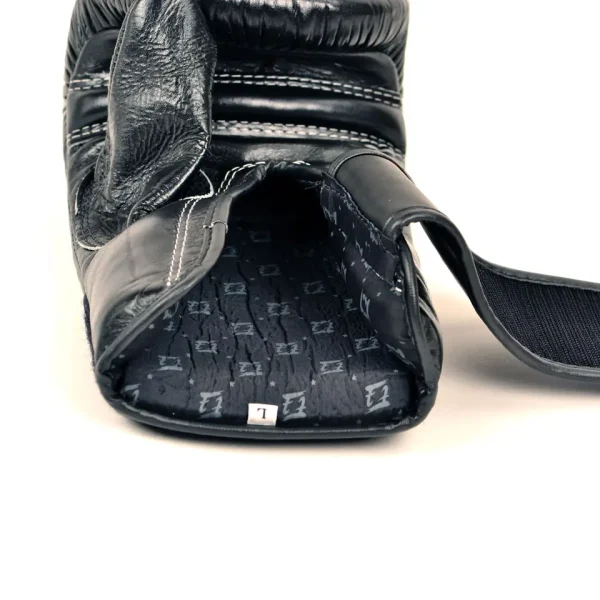 Fairtex Bag Gloves Cross Trainer TGT7 in black color