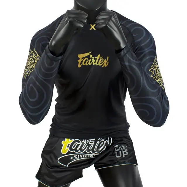 Man wearing Fairtex Rash Guard Ninlapat RG6