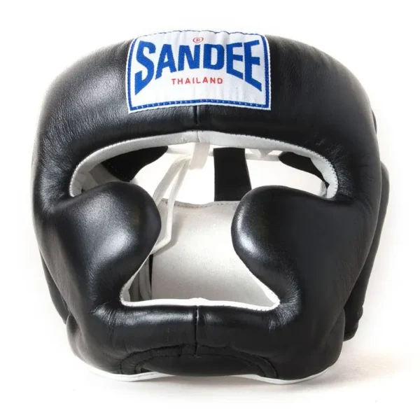 Kid wearing Sandee Kids Head Guard with closed face style