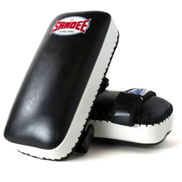 Sandee Extra Thick Flat Thai Kick Pads Black White 1 Man training with Sandee Extra Thick Flat Thai Kick Pads