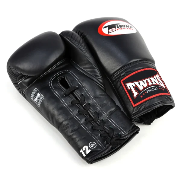 Twins Special Lace-Up Boxing Gloves BGLL1 in action