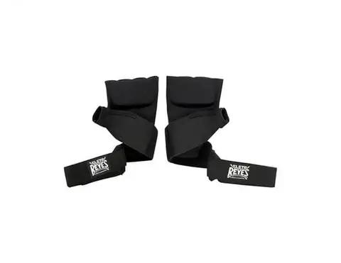 Cleto Reyes Evolution Handwraps in classic black color