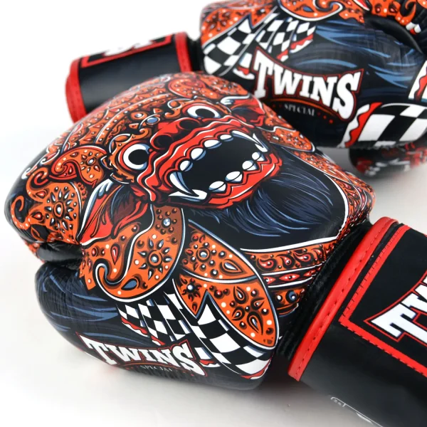 Twins Special Barong Boxing Gloves Fbgvl3 59 Black Red 1 Pair of Twins Special Barong Boxing Gloves FBGVL3-59 in pristine condition
