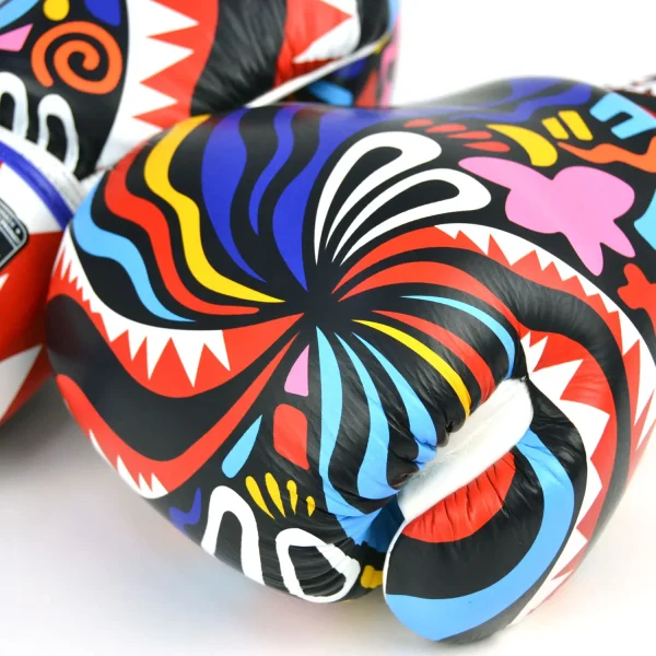 A pair of Twins Special Boxing Gloves Abstract FBGVL3-62.