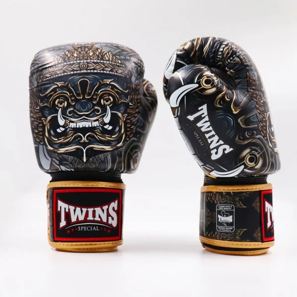 Twins Special Yakthai Boxing Gloves Fbgvl3 63 Black 1 Twins Special Yakthai Boxing Gloves FBGVL3-63 in classic design
