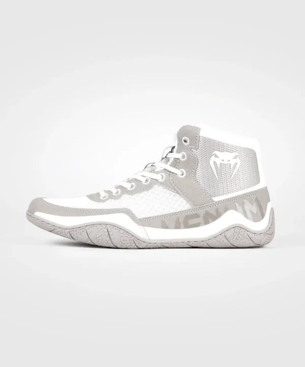 Venum Elite Wrestling Shoes in Beige/Sand - product image