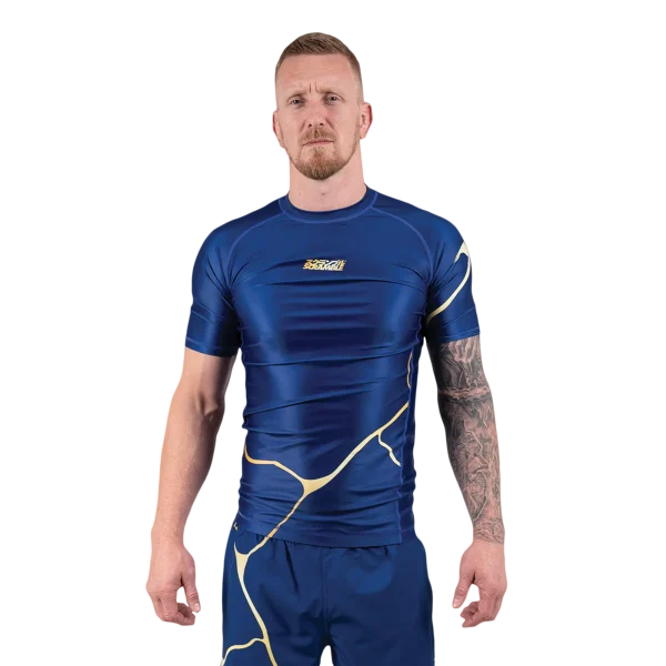 A Scramble Kintsugi Rashguard in action during a training session