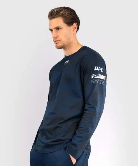 Man wearing Venum x UFC Fusion Fight Week Men's Longsleeve T-Shirt