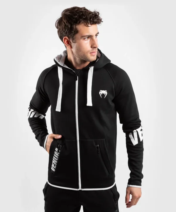 Venum Contender 3.0 Hoodie in black