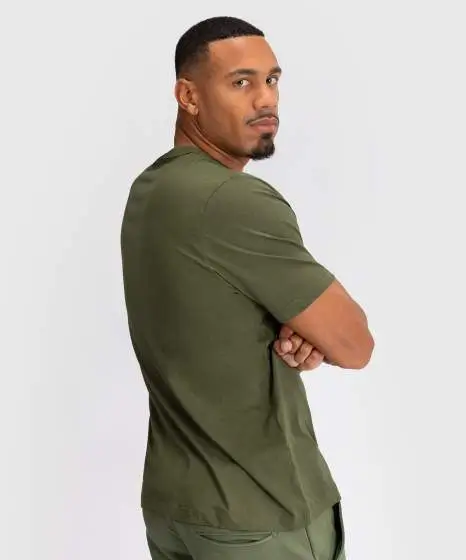 Venum Giant Connect T-Shirt in bold design