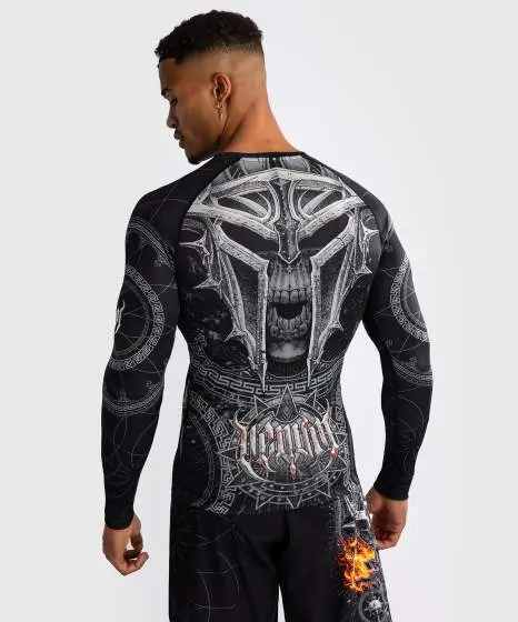Venum Gladiator 5.0 Men's Rashguard Model Man wearing Venum Gladiator 5.0 Men's Long Sleeve Rashguard