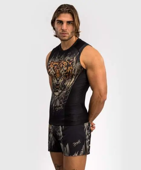 Man wearing Venum Tiger men's sleeveless rashguard