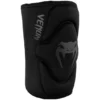 Venum Kontact Knee Pads in black color