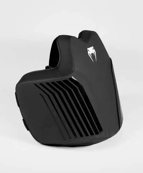 A man wearing the Venum Challenger Body Protector