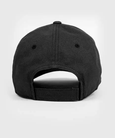 Man wearing Venum Classic 2.0 Cap