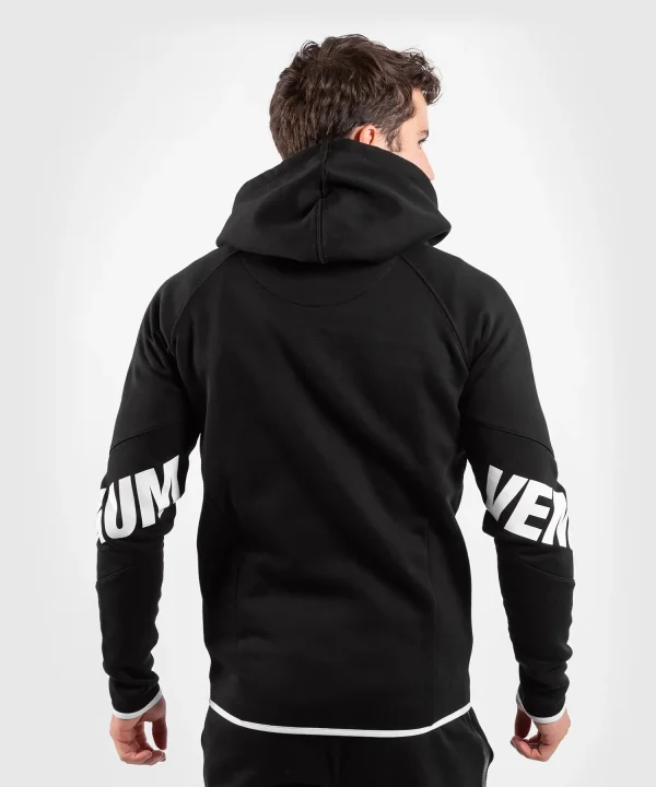 Venum Contender 3.0 Hoodie in black color