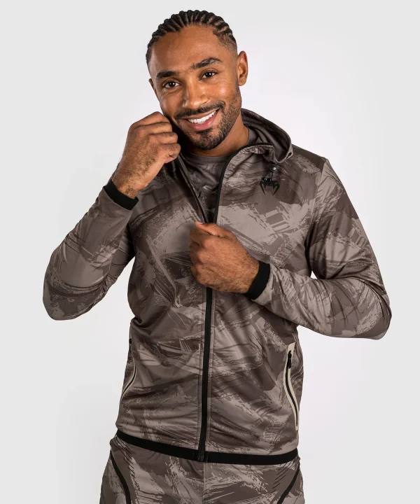 Venum Electron 3.0 Hoodie in stark black with white accents