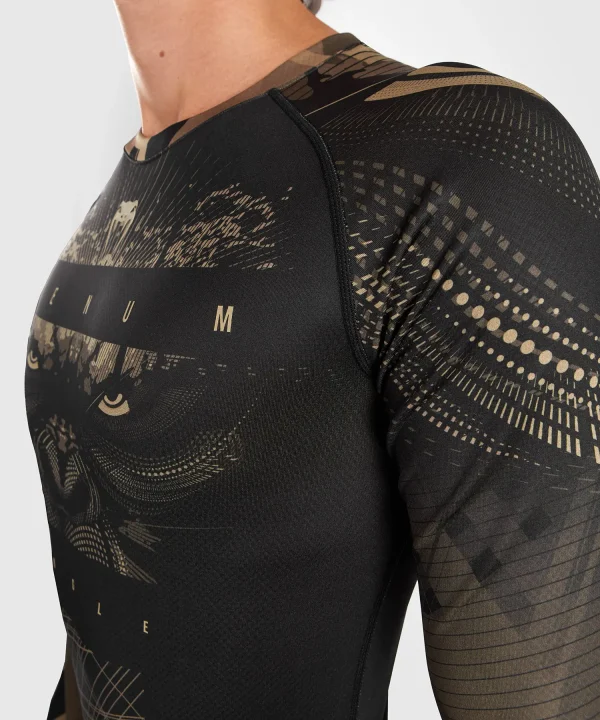 A man wearing Venum Gorilla Jungle Long Sleeve Rash Guard