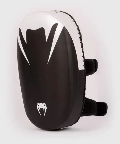 Venum Kick Boxing Gear 2.0 Kick Pads in action