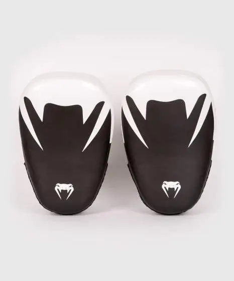 Small Venum Kick Boxing Gear 2.0 Paws