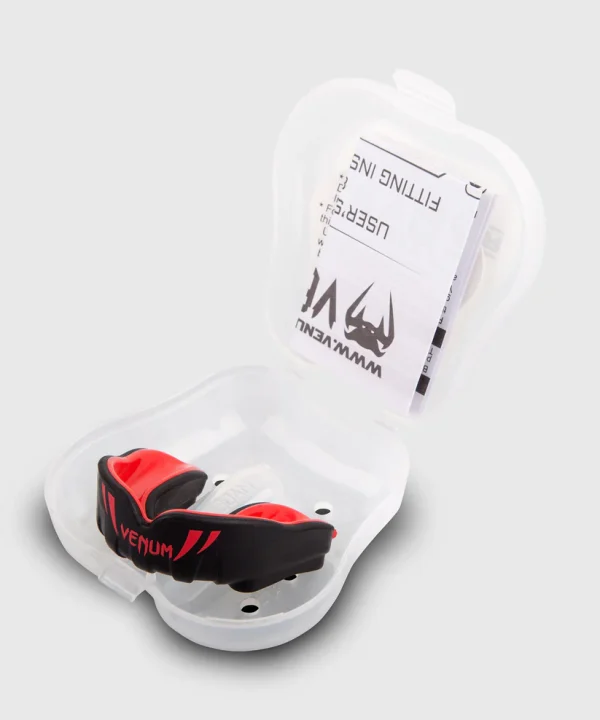 Venum Kids Challenger Mouth Guard Black Red 4 Venum Kids Challenger Mouth Guard in blue and black design