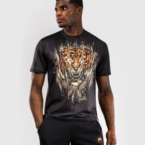 Man wearing Venum Tiger Men's Dry-Tech T-Shirt