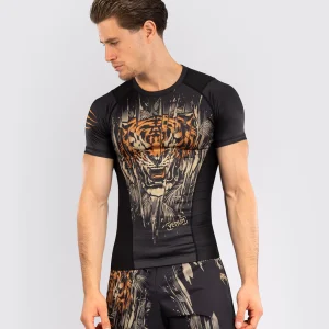 Man wearing Venum Tiger Men's Short Sleeve Rashguard