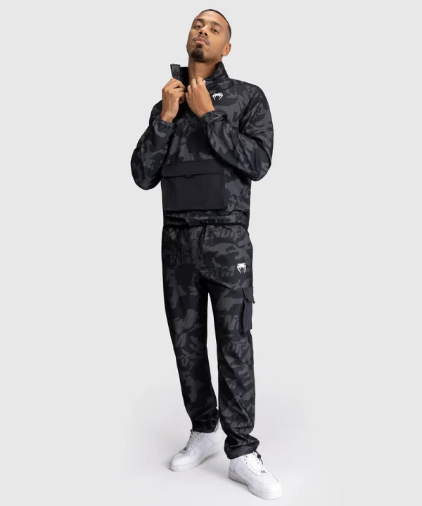Venum Trooper Mens Half Zip Jacket Black Charcoal 4 Venum Trooper Men's Half-Zip Jacket in Black