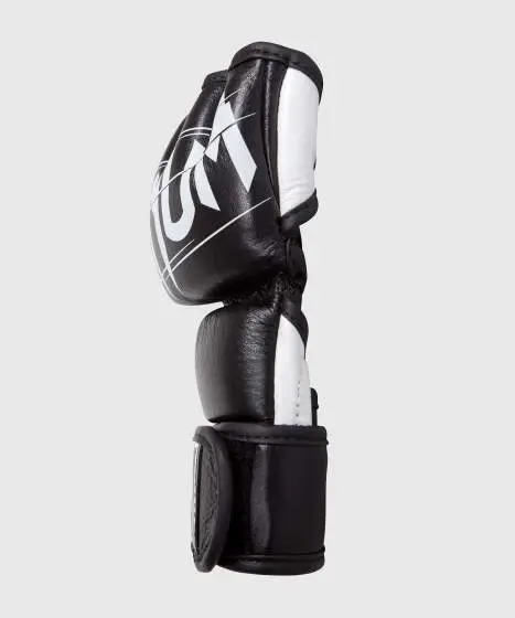 Venum Undisputed 2 0 Mma Gloves Black White 5 A pair of Venum Undisputed 2.0 MMA Gloves