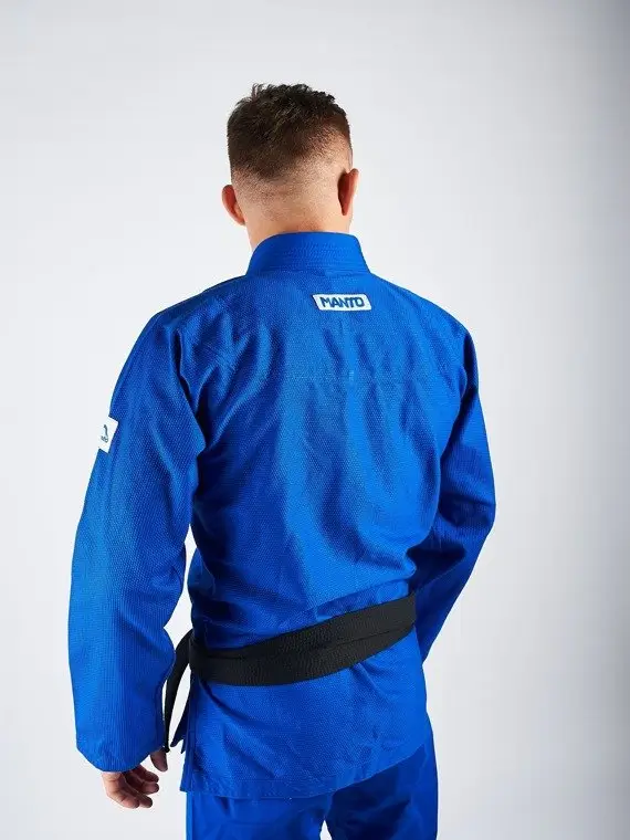 Manto Base 2.0 BJJ Gi on display