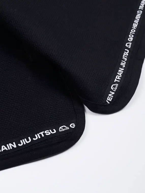 Manto Heaven Brazilian Jiu Jitsu Uniform Manto Heaven BJJ Gi in action
