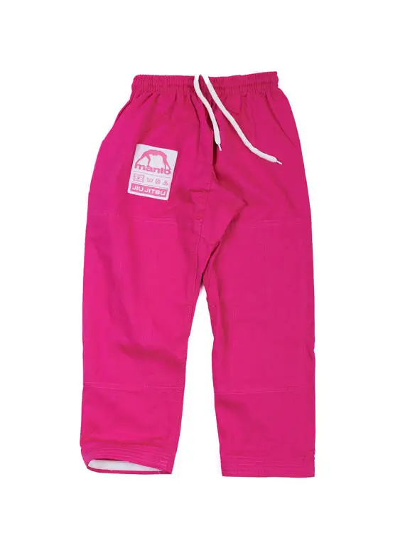 The Manto Junior 2.0 Kids Youth BJJ Gi. A young child wearing Manto Junior 2.0 Kids Youth BJJ Gi.