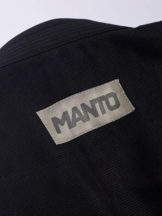Manto Rise 2.0 BJJ Gi in action