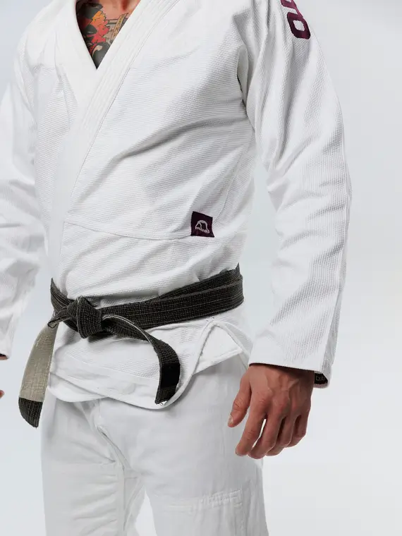 Man wearing the Manto X5 BJJ Gi