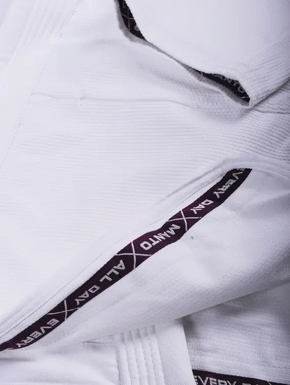 Person wearing Manto X5 BJJ Gi suit