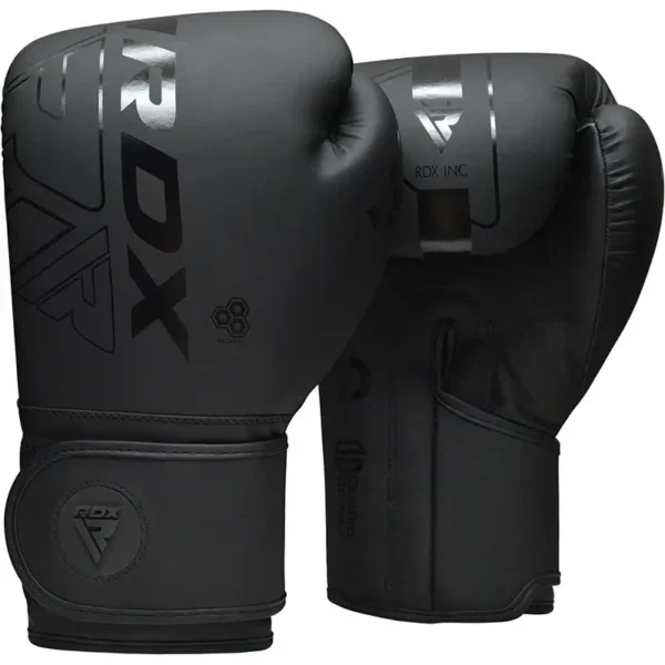 RDX F6 Kara Boxing Training Gloves RDX F6 Kara Boxing Training Gloves in action