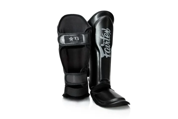 Booster x Fairtex Muay Thai Shin Guards FXB Booster x Fairtex Muay Thai Shin Guards FXB in a frontal view showcasing premium quality material and design.