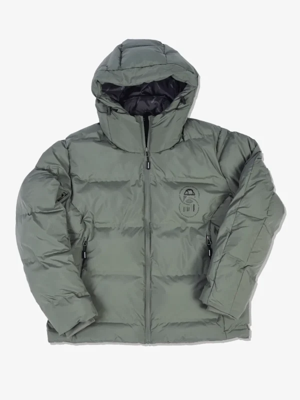 Man wearing Manto Ahead Puffer Jacket in winter settings