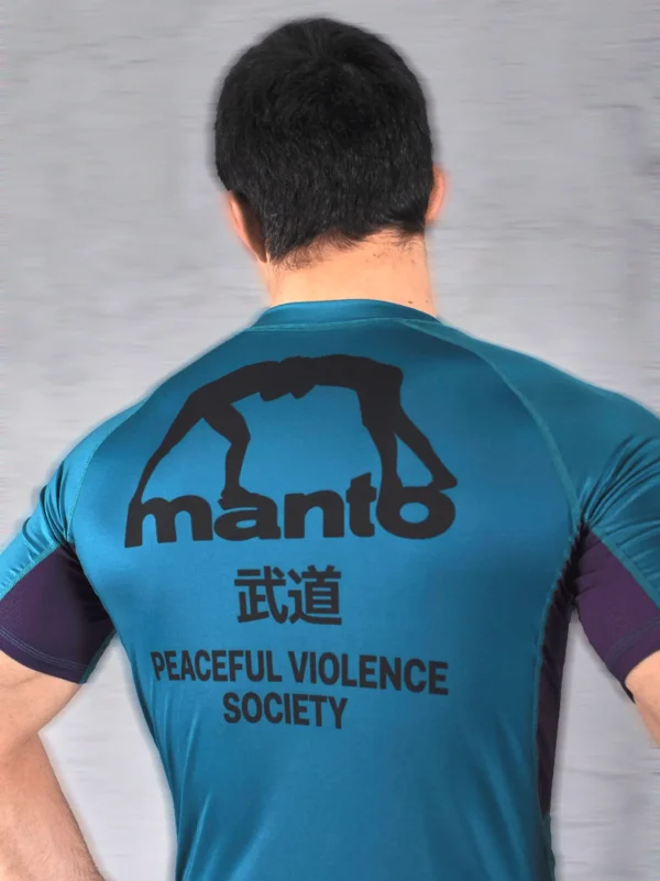 Manto Society Rash Guard in black and white