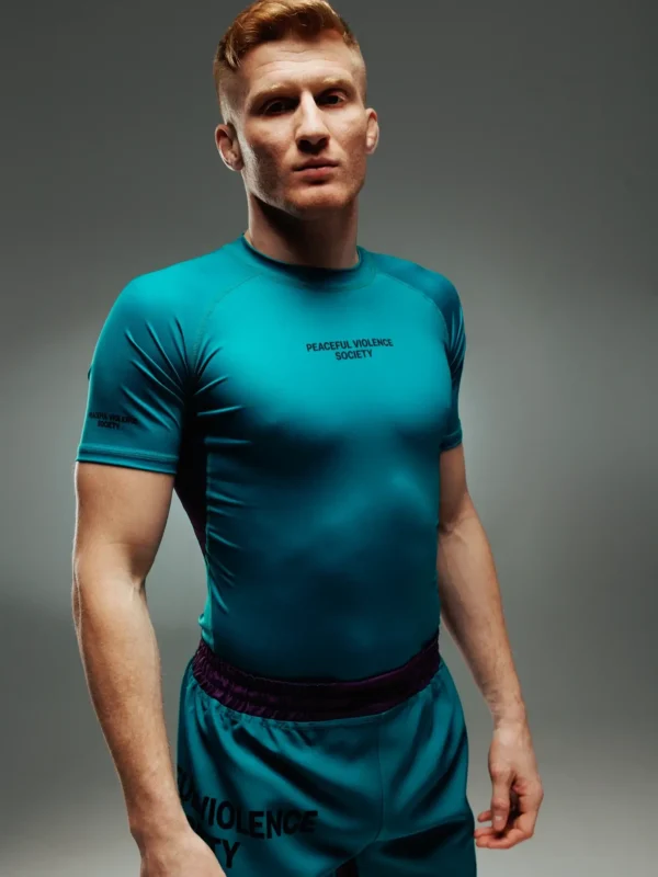 Athlete wearing Manto Society Rash Guard