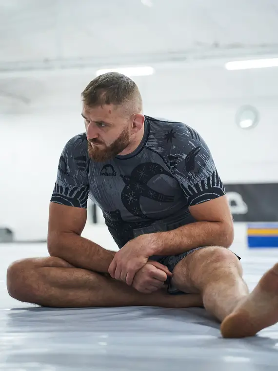 Manto Livings Rashguard Product Image Manto Livings Rashguard in sportswear category