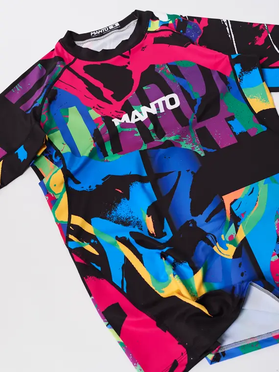 Manto Rave Rashguard Apparel Woman wearing a Manto Rave Rashguard