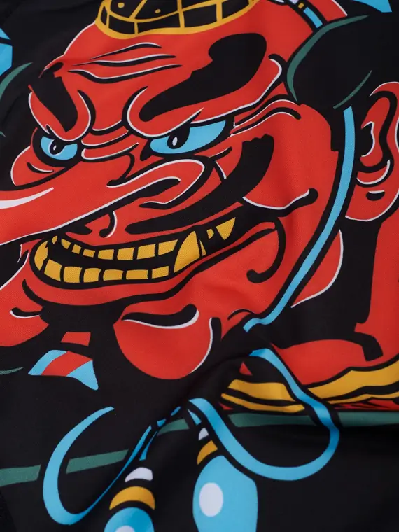 Close-up view of Manto Tengu Rash Guard