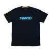 Man wearing Manto Gym 2.0 T-Shirt.
