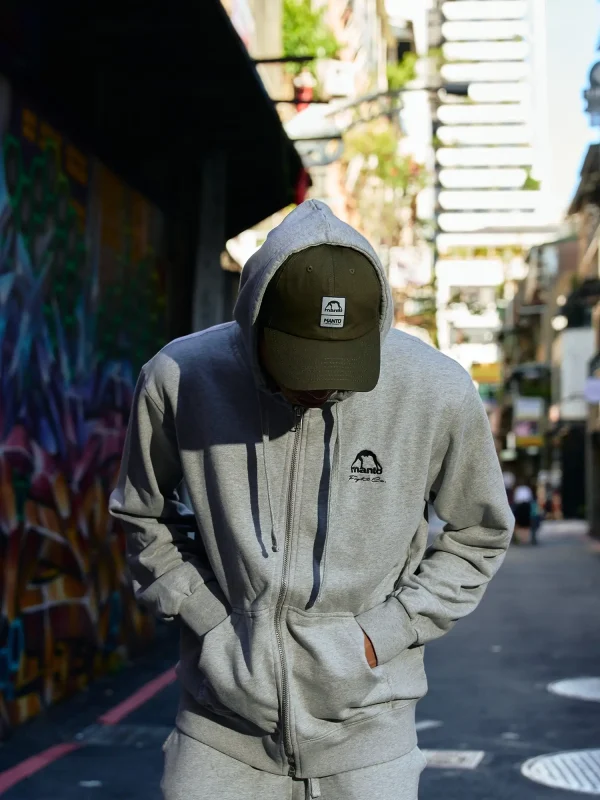 Manto Pulse Cap in varied colors