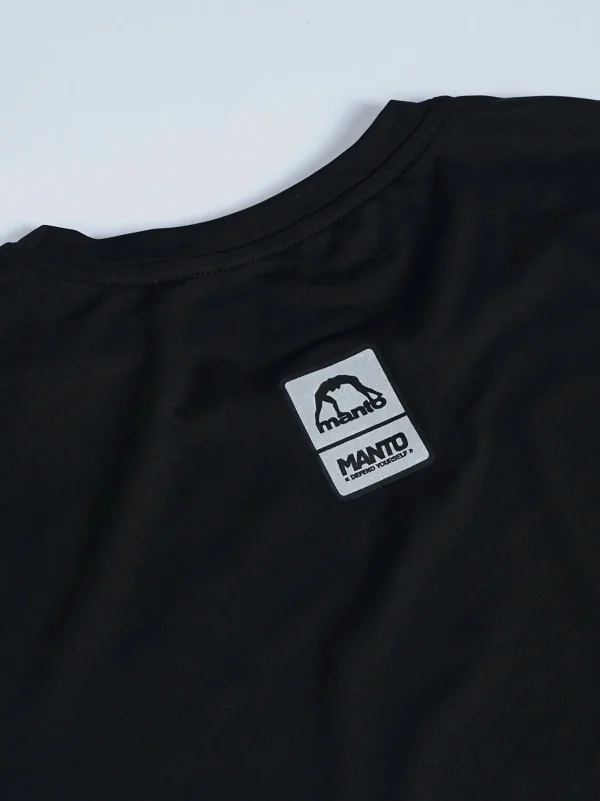 Manto Pulse Performance T-Shirt on a white background