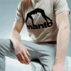 Man wearing Manto Vibe 25 T-Shirt