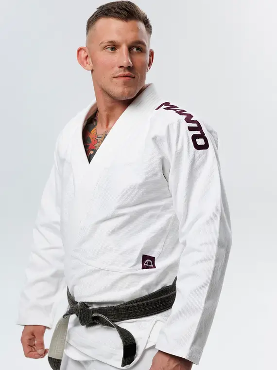 Close up view of Manto X5 BJJ Gi